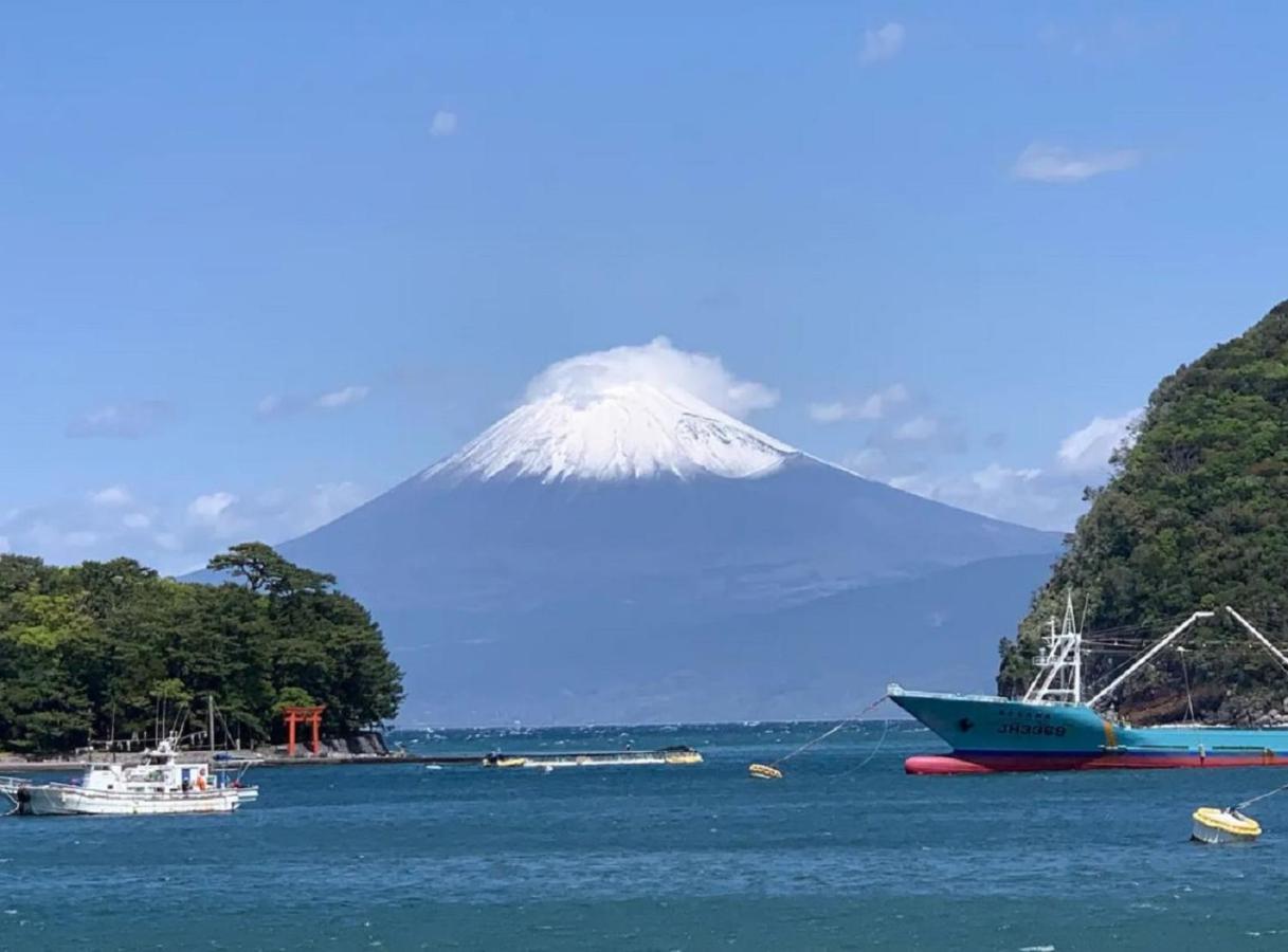 Villa 遙かな亭 Numazu Exterior foto